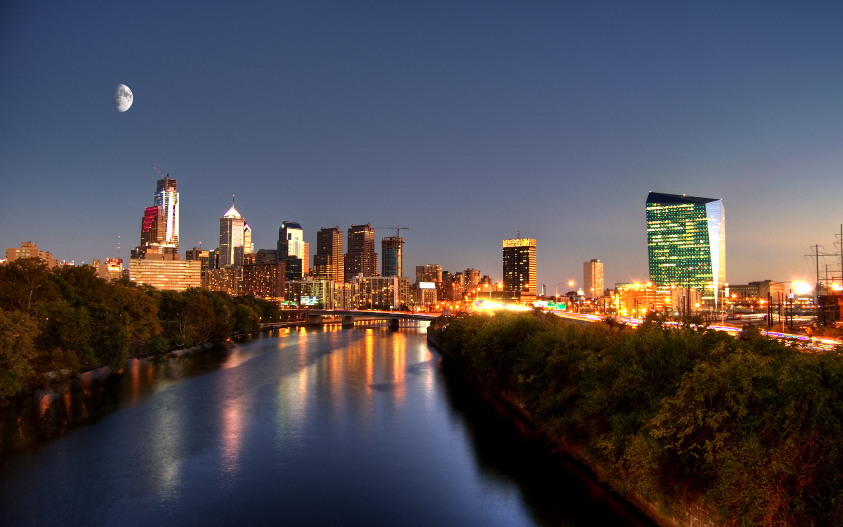 Philadelphia_skyline_sunset