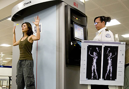 airport-full-body-scanner-pic-ap-getty-344675505