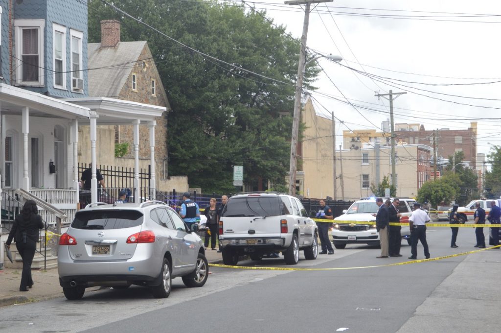 010 Residence of Monday's shooting in the 400 block of W. 7th Street in Wilmington (John Jankowski/for Newsworks)