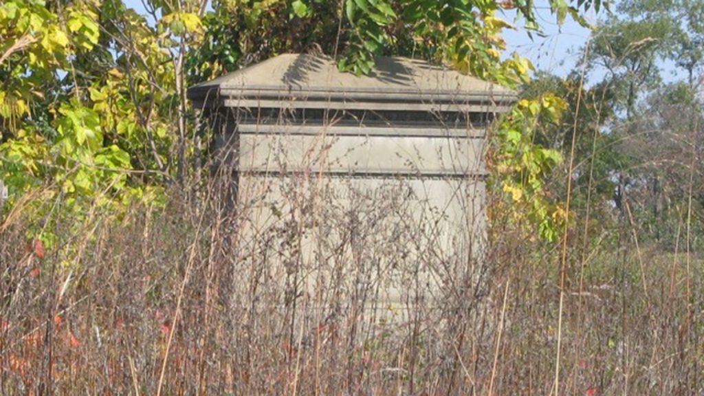 01monument-in-grass_1200x675