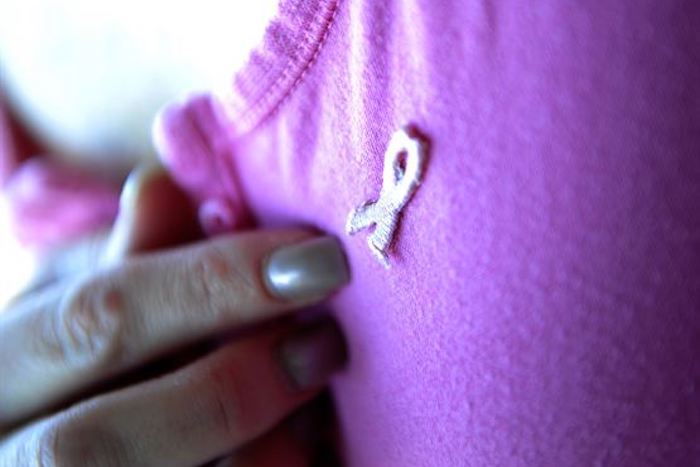 breast cancer ribbon