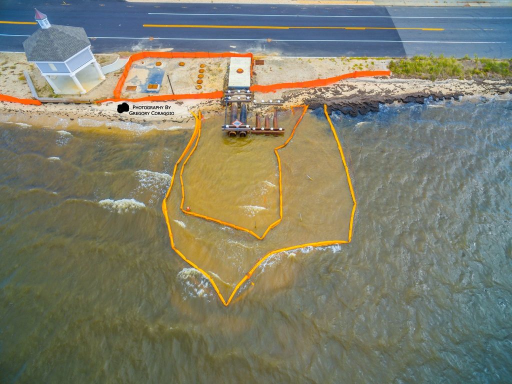 12080141_923755281035602_4720359572935075919_o The 8th Avenue pump station and silt plume in Seaside Park last Saturday. (Photo courtesy of Gregory Coraggio/for Save Barnegat Bay)