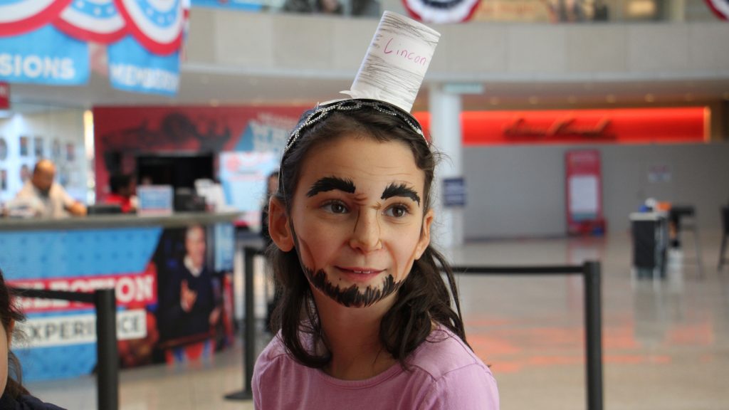1lincoln A yount Abraham Lincoln portrayer transforms her appearance with artful face paint during an Election Day visit to the National Constitution Center. (Emma Lee/WHYY)