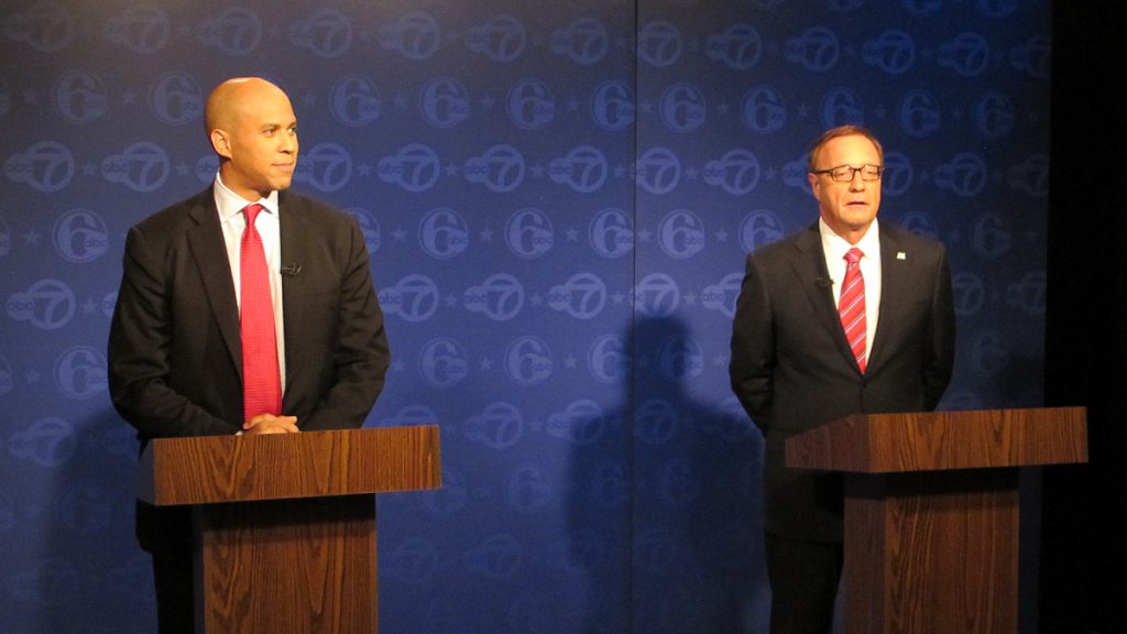 20131004-nj-senate-debate-phil-gregory-1200