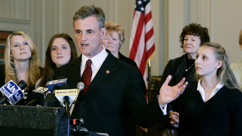 20140204-rob-andrews-family-1200 File photo from 2008 of New Jersey Rep. Robert Andrews, D-Camden, with his family, wife Camille Andrews, left, daughters Jacquelyn, second left, and Josie, right. (Mel Evans/AP Photo)