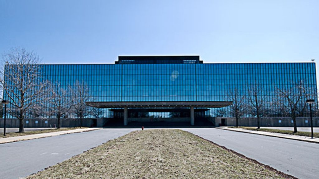 20140324-old-office-building-1200 Today the Bell Labs Holmdel Complex is empty.