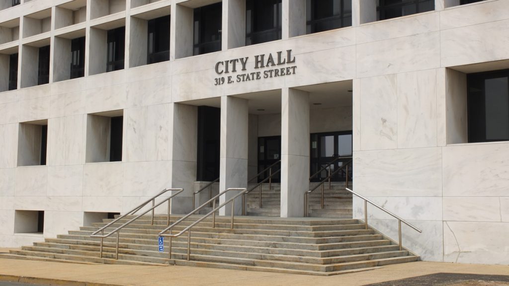 20140501-trenton-city-hall-1200 Trenton City Hall (Alan Tu/WHYY)