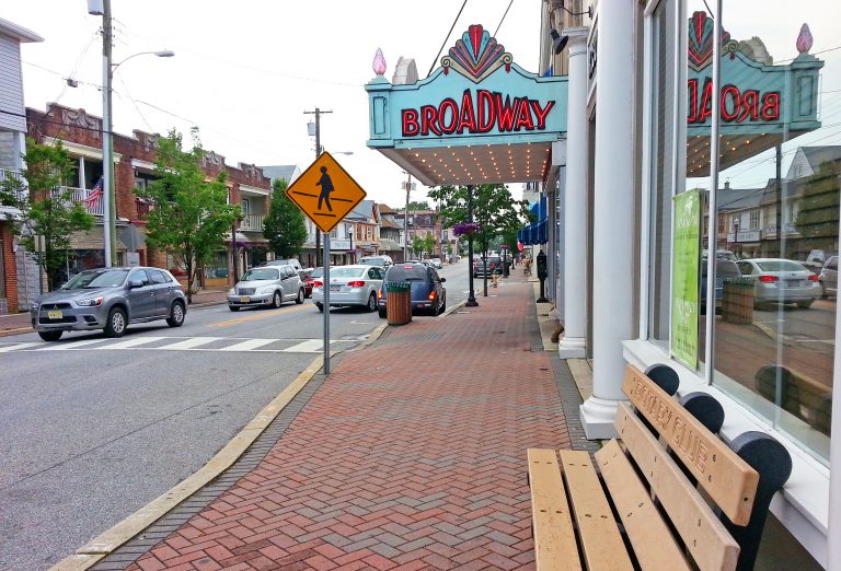  The Broadway Theater of Pitman opened in 1926 and is still operating. (Alan Tu/WHYY) 
