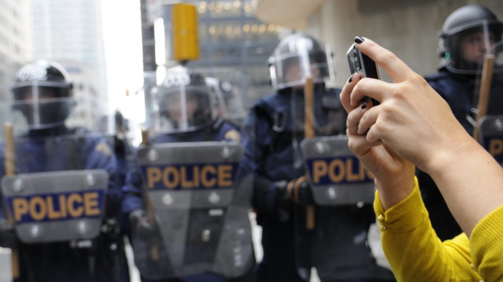 20150601-cops-cameras-1200
