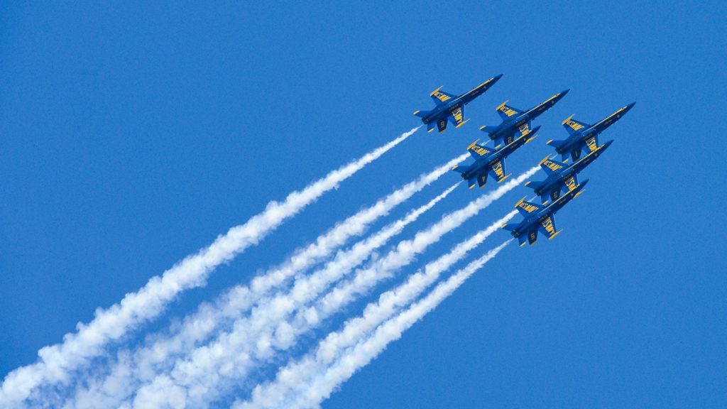 Delta Pilots perform a Delta Roll Sept. 7.