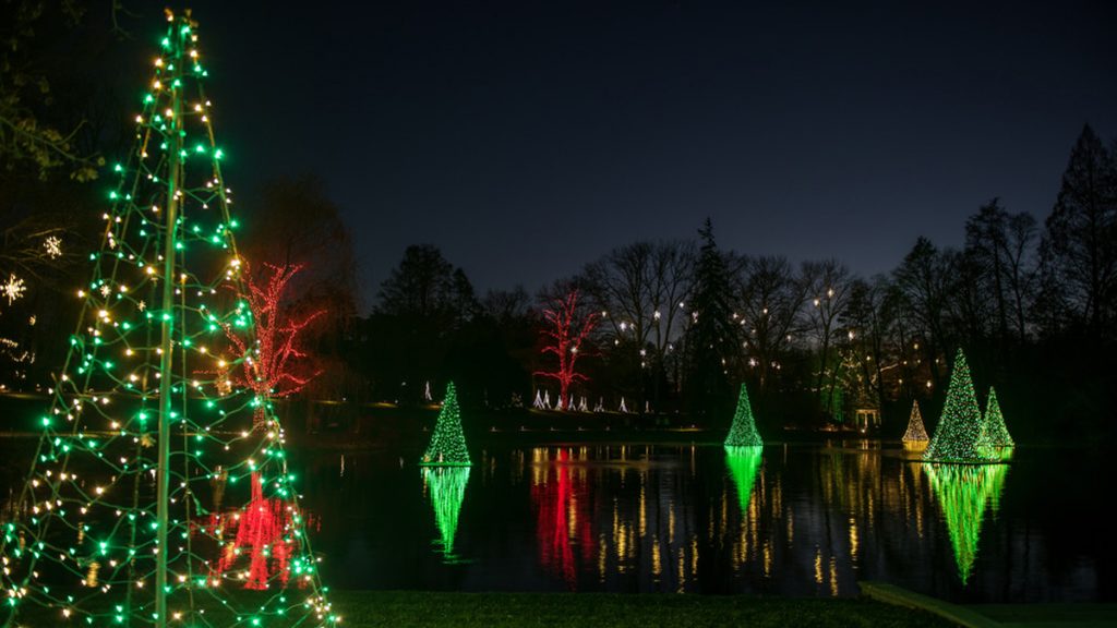 203425_garden-highlights_davis_-harold-_hank_-_longwood-volunteer-photographer_ A Longwood Christmas features living floral displays