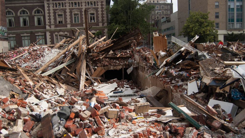 6102013_awad_collapse-191×1200 Building collapse site at 22nd and Market Streets in Philadelphia (Lindsay Lazarski/WHYY)