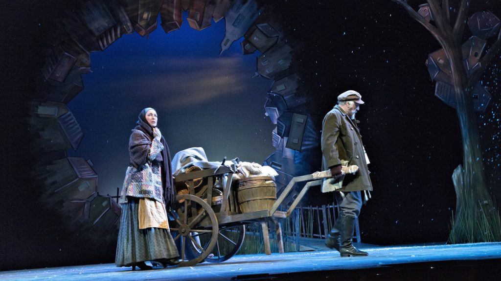 675-16 Joe Vincent as Tevye and Anne Kanengeiser as his wife in the Pennsylvania Shakespeare Festival production of