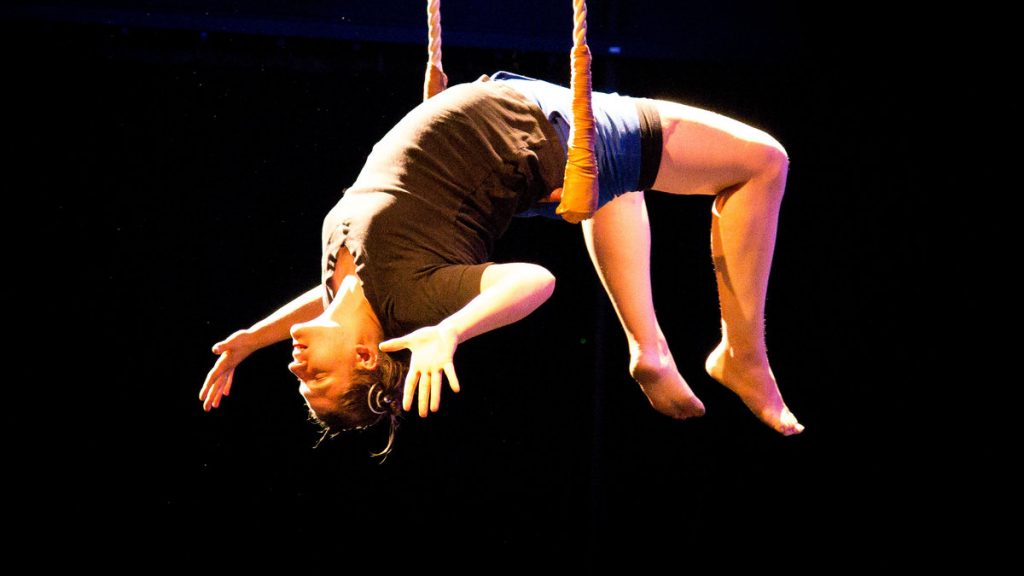 6750 Lauren Rile Smith in Tangle Movement Arts' 'Surface Tension
