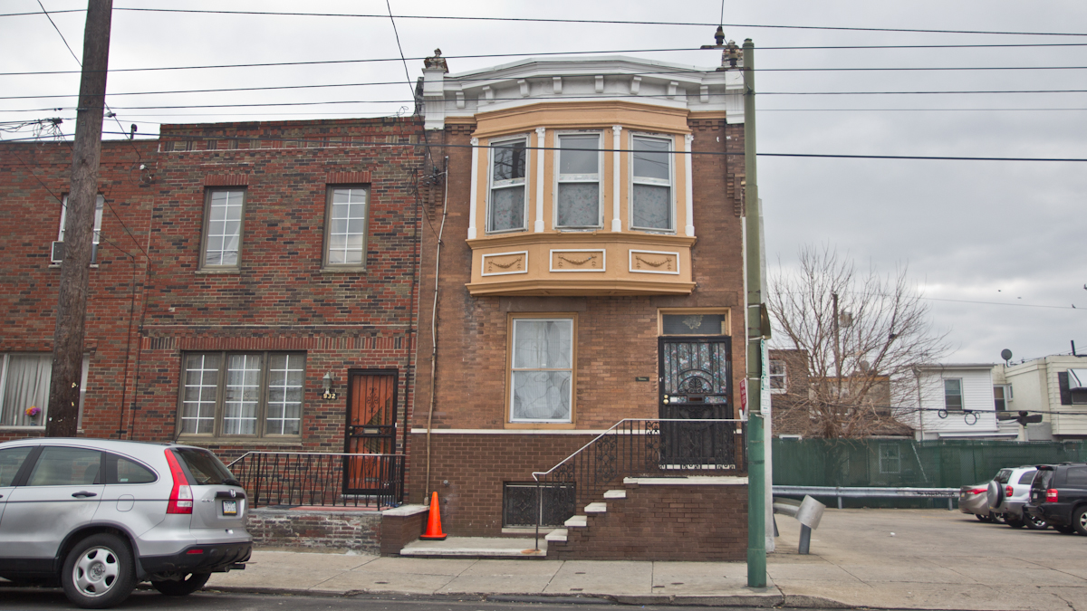 Home of the late famed criminal Angelo Bruno in South Philadelphia. (Kimberly Paynter/WHYY)