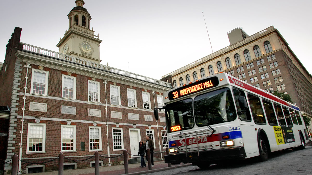  An analyst says the tentative two-year pact forged by the Transit Workers Union 234 leadership and SEPTA management will benefit all: the transit agency, its workers and riders. (AP file photo) 