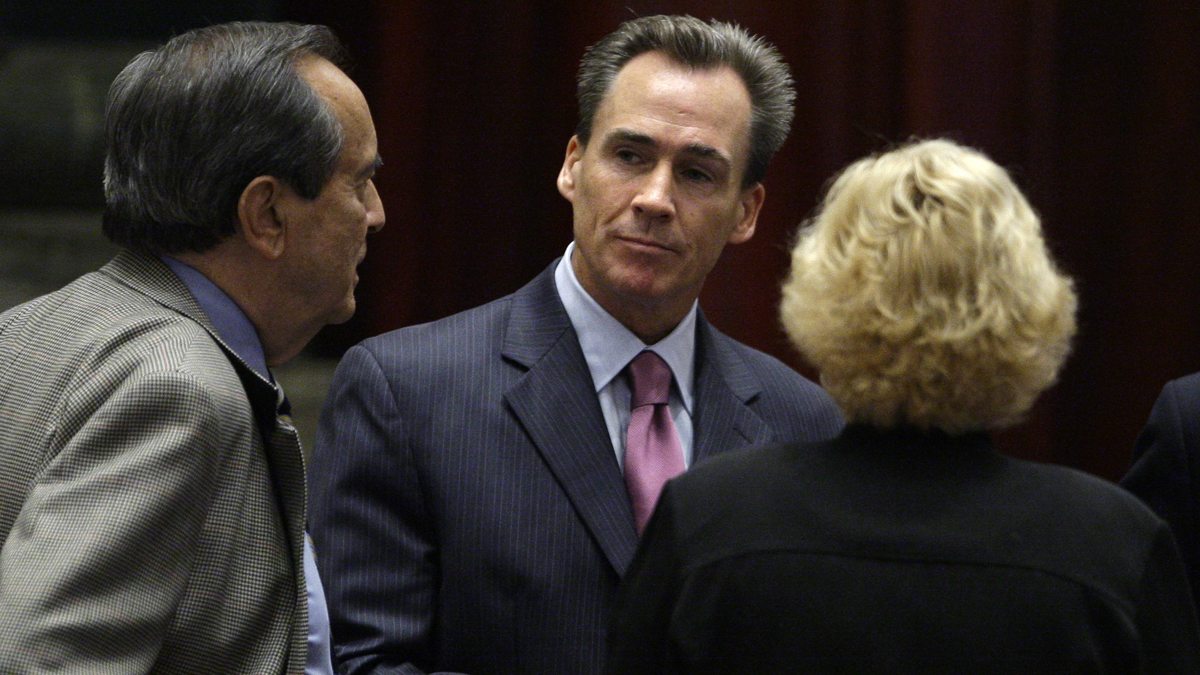  State Sen, Mike Stack, D-Philadelphia, center, confers with colleagues, from left, Sens. Michael O'Pake, D-Berks and Lisa Boscola, D-Northampton. (AP file photo/Carolyn Kaster) 