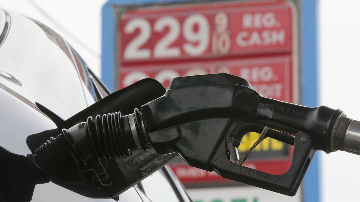 Gas is pumped into a car at the Eastcoast filling station in Pennsauken, New Jersey. (Matt Rourke/AP Photo) 