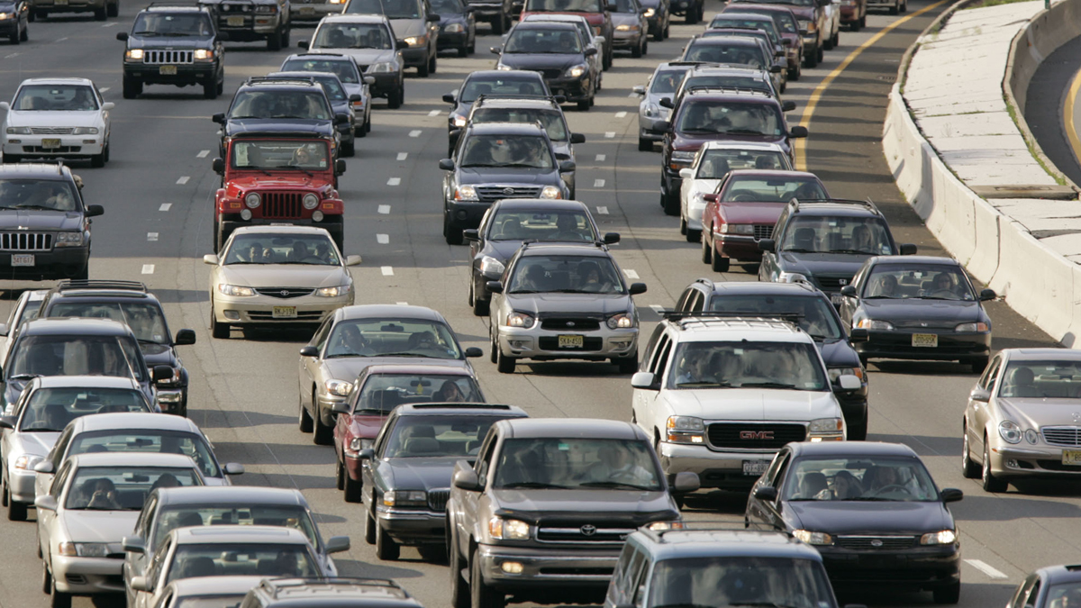 Two New Jersey legislators want a law mandating jail time for motorists who repeatedly drive with a suspended license. (AP file photo) 