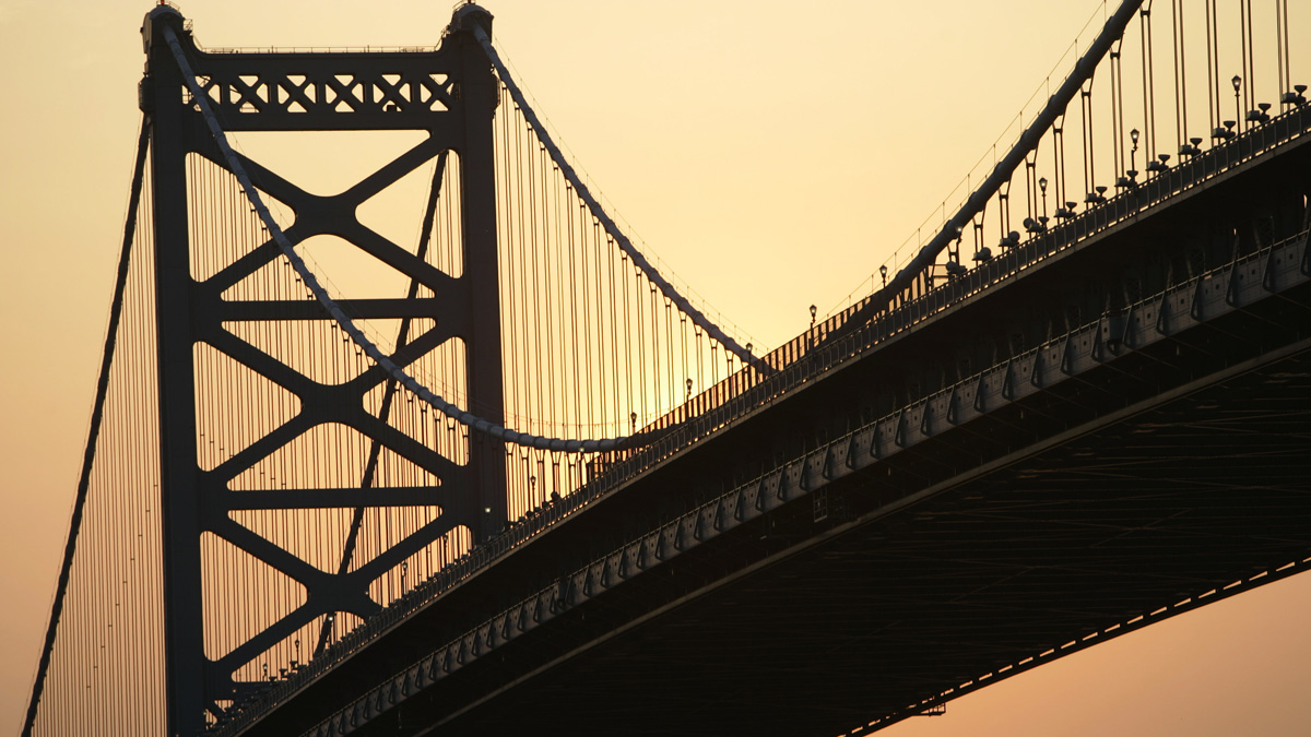 The Delaware River Port Authority is considering offering a discount to frequent users of it bridges including the Ben Franklin. (AP file photo)  