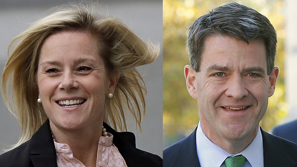 Former aide to Gov. Chris Christie Bridget Anne Kelly and former Port Authority of New York and New Jersey executive Bill Baroni are seeking a new trial following their conviction last week on all charges in the Bridgegate case. (Julio Cortez/AP Photo)