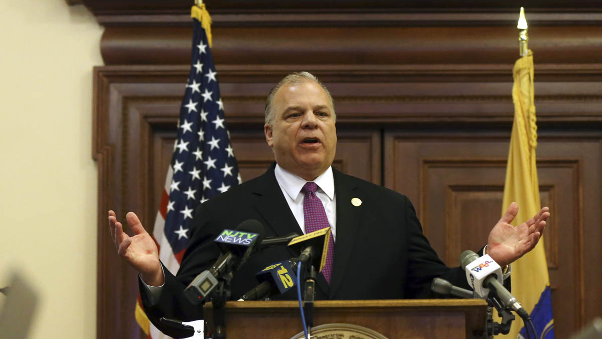  New Jersey Senate President Steve Sweeney tells a gathering Thursday that he will push for a constitutional amendment requiring the state to make quarterly public pension payments despite Gov. Chris Christie's strong opposition. (AP Photo/Mel Evans) 