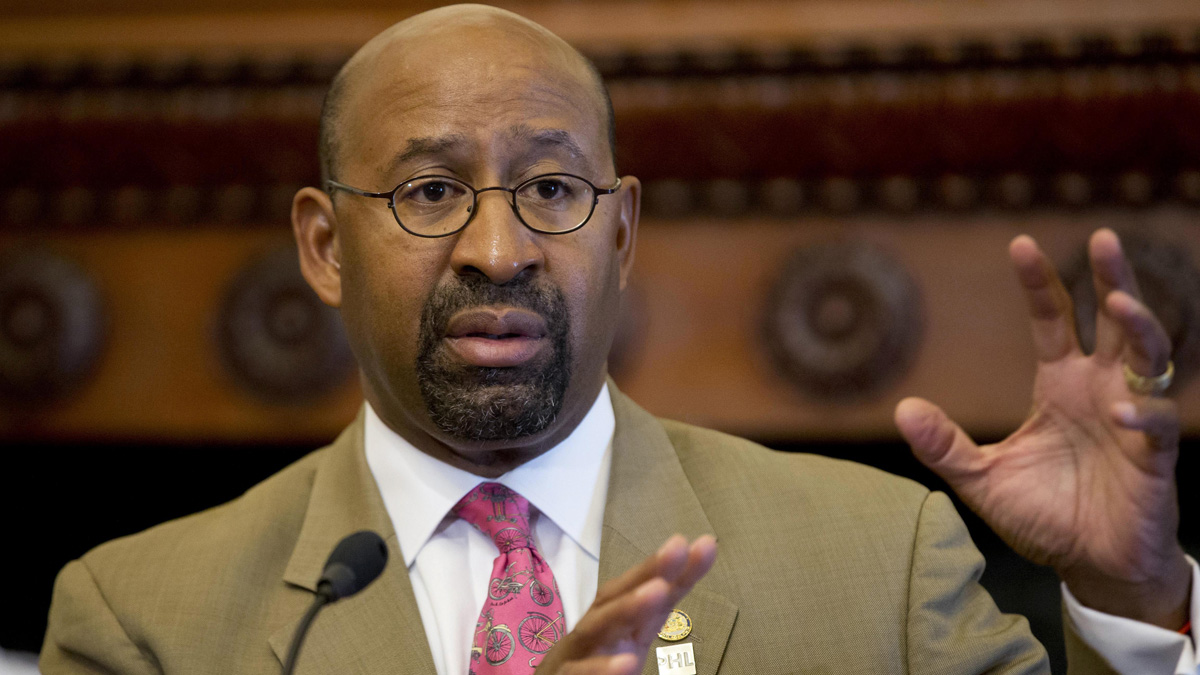  Philadelphia Mayor Michael Nutter discuses  plans for Pope Francis' scheduled visit to the city. (AP photo/Matt Rourke) 