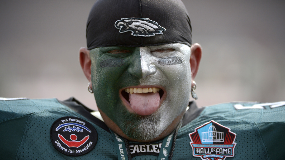  Philadelphia Eagles fan Shaun Young, of Springfield, Penn., shows his support (Phelan M. Ebenhack/AP Photo, file) 