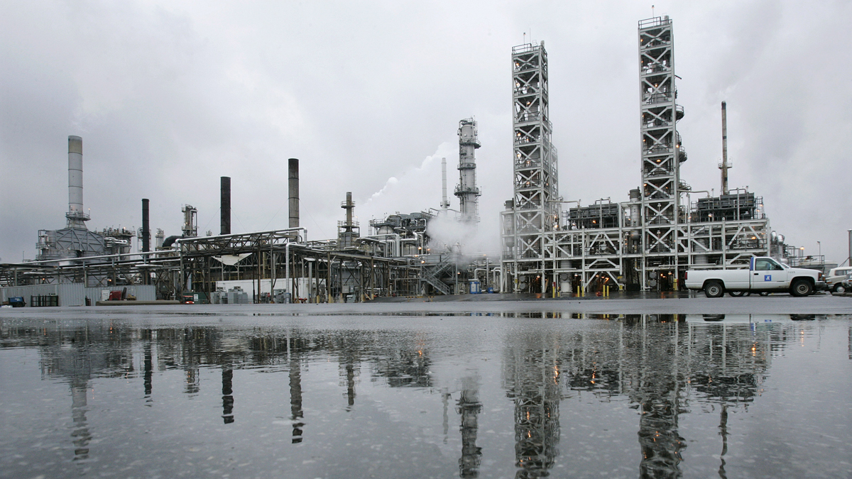 Some of the processing equipment is seen at the PBF Energy refinery in Paulsboro N.J.  (Mel Evans/AP Photo)