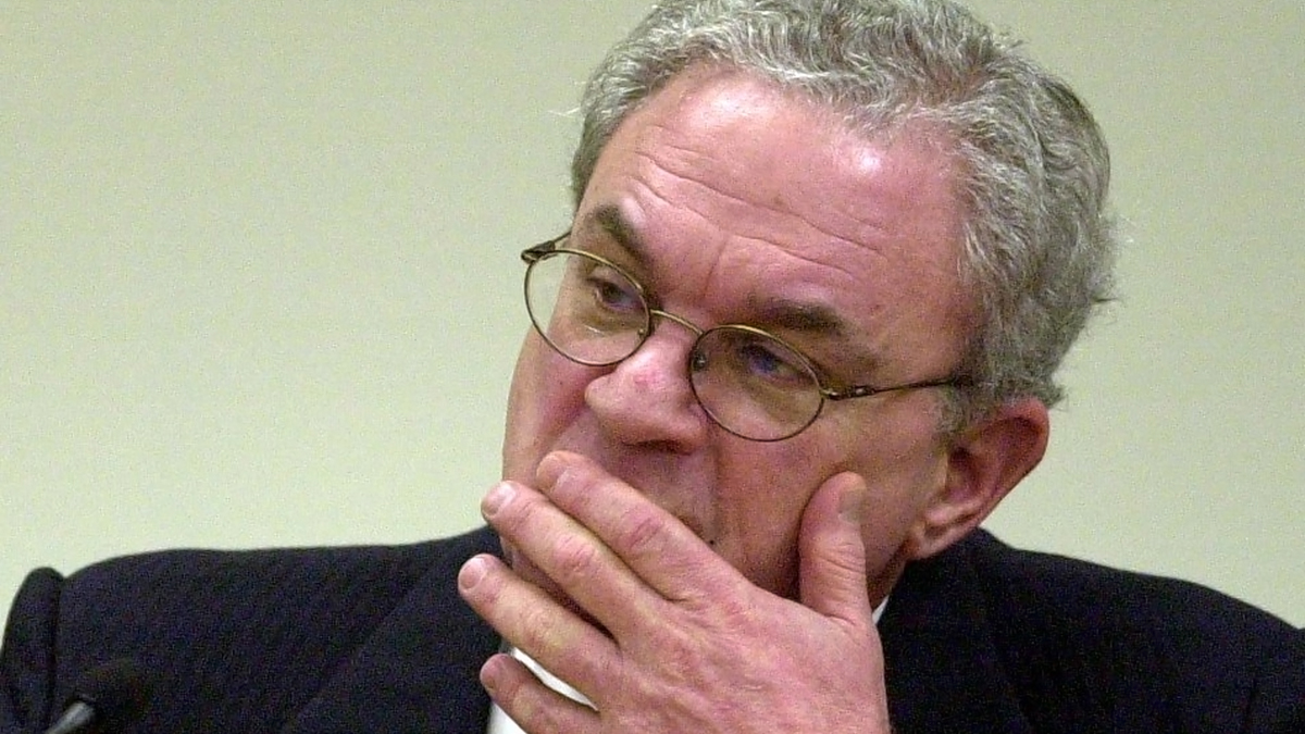  Rabbi Fred Neulander during his murder trial Tuesday, Oct. 30, 2001 in Camden, N.J. Neulander, accused of having his wife murdered so he could continue a dalliance with another woman denied any role in the slaying and testified Tuesday that he and his wife had an 