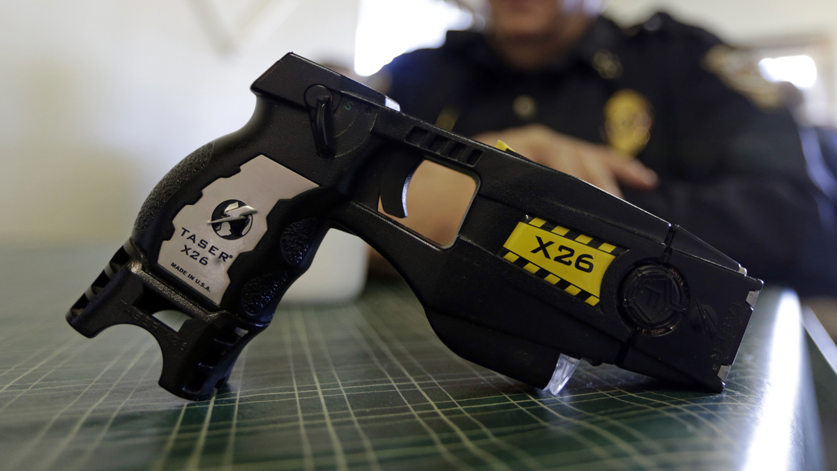 A new policy in New Jersey allows police to use stun guns to de-escalate an incident more quickly. (AP file photo)