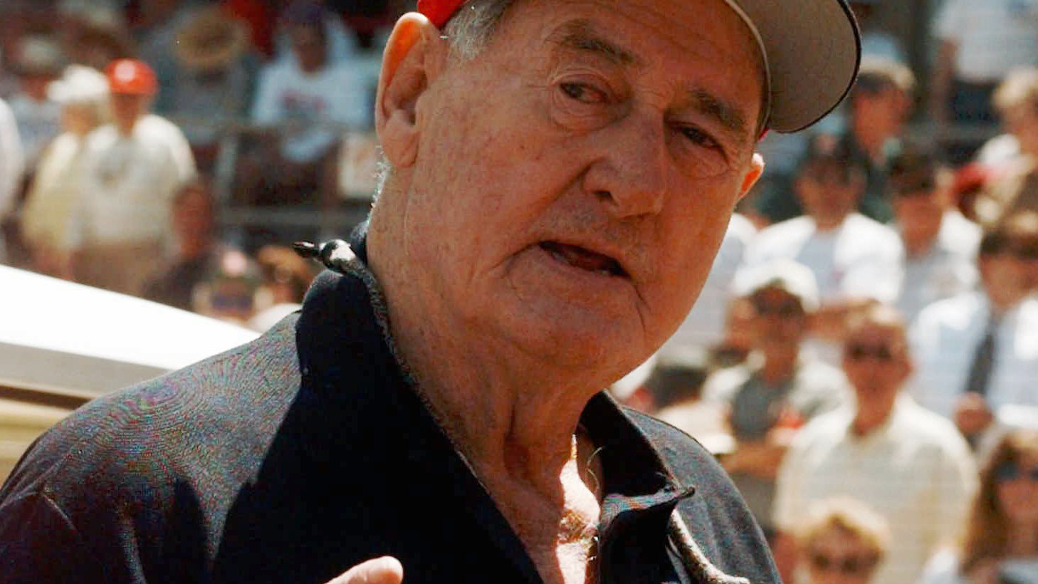   Baseball legend Ted Williams talks about his career just before the start of the Philadelphia Phillies game against the Boston Red Sox Tuesday, March. 24, 1998 in Clearwater, Fla. (Pat Sullivan/AP Photo) 