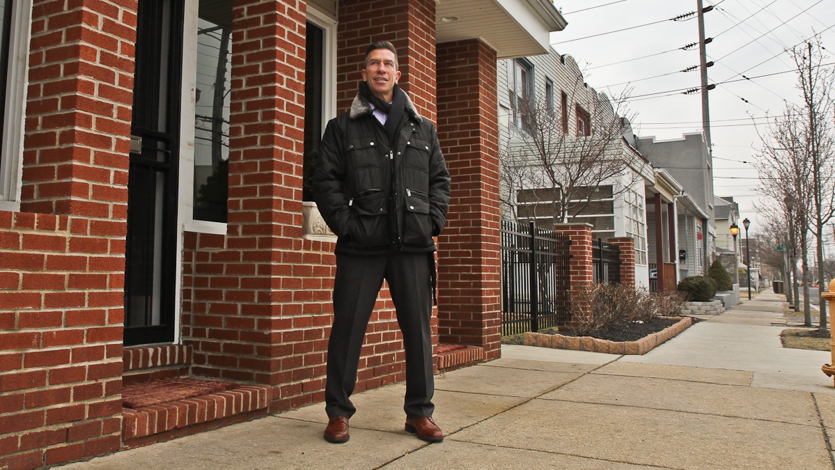 Atlantic City resident Dennis Konzelman is a paralegal who once worked in casinos. (Kimberly Paynter/WHYY)