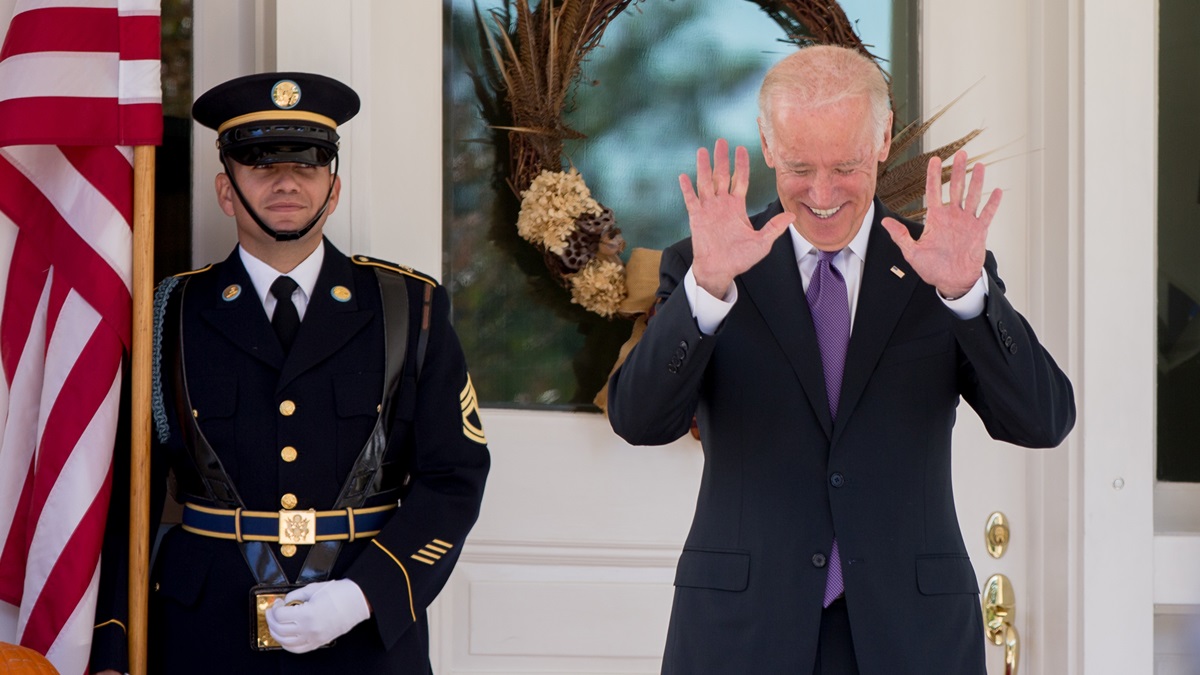  Vice President Joe Biden reacts to questions about his potential run for president by members of the media as he waits for South Korean President Park Geun-hye to arrive for lunch at the Naval Observatory, Thursday, Oct. 15, 2015, in Washington. (AP Photo/Andrew Harnik) 