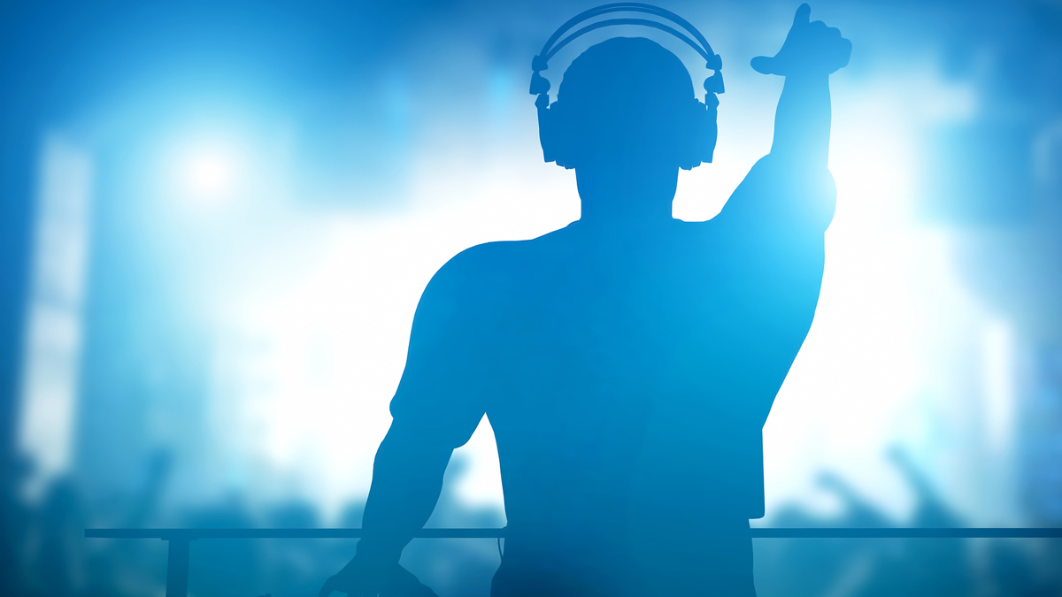 DJ (bigstock.com)