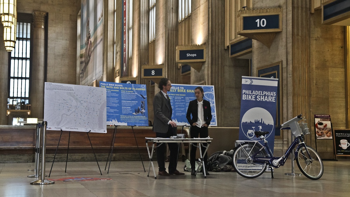  Philadelphia's bike share provides infromation at 30th Street Station. (Kimberly Paynter/for NewsWorks) 