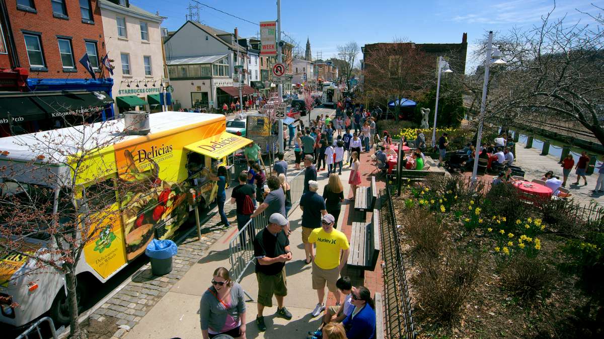 File photo: Manayunk spring StrEAT festival. (Bas Slabbers/for NewsWorks, file) 