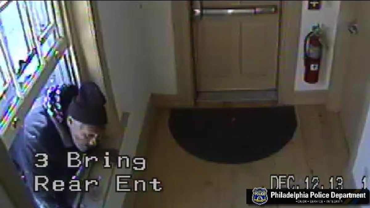  Surveillance footage of last week's burglary at the historic Bringhurst House. (Courtesy of Philadelphia Police) 