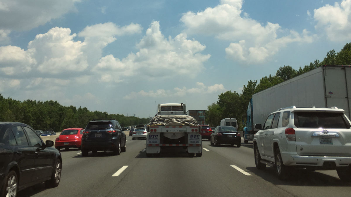 Traffic backs up on I-95 NB near Christiana. (Mark Eichmann/WHYY)