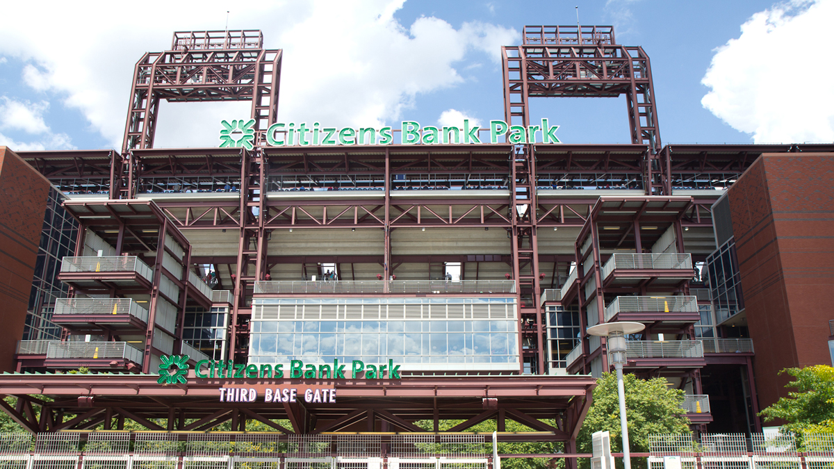  On Nov. 2, Autism Speaks held a one-mile walk fundraiser at Citizens Bank Park. (Kimberly Paynter/For NewsWorks) 