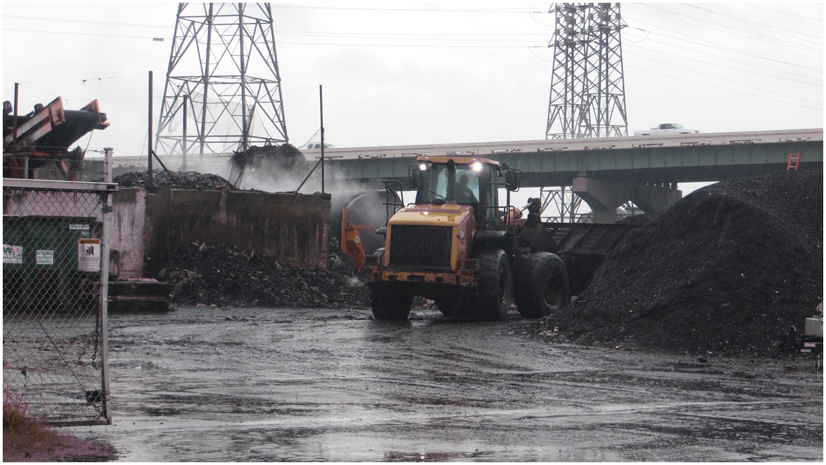  The Peninsula Compost facility in Wilmington (Shana O'Malley/for NewsWorks)  