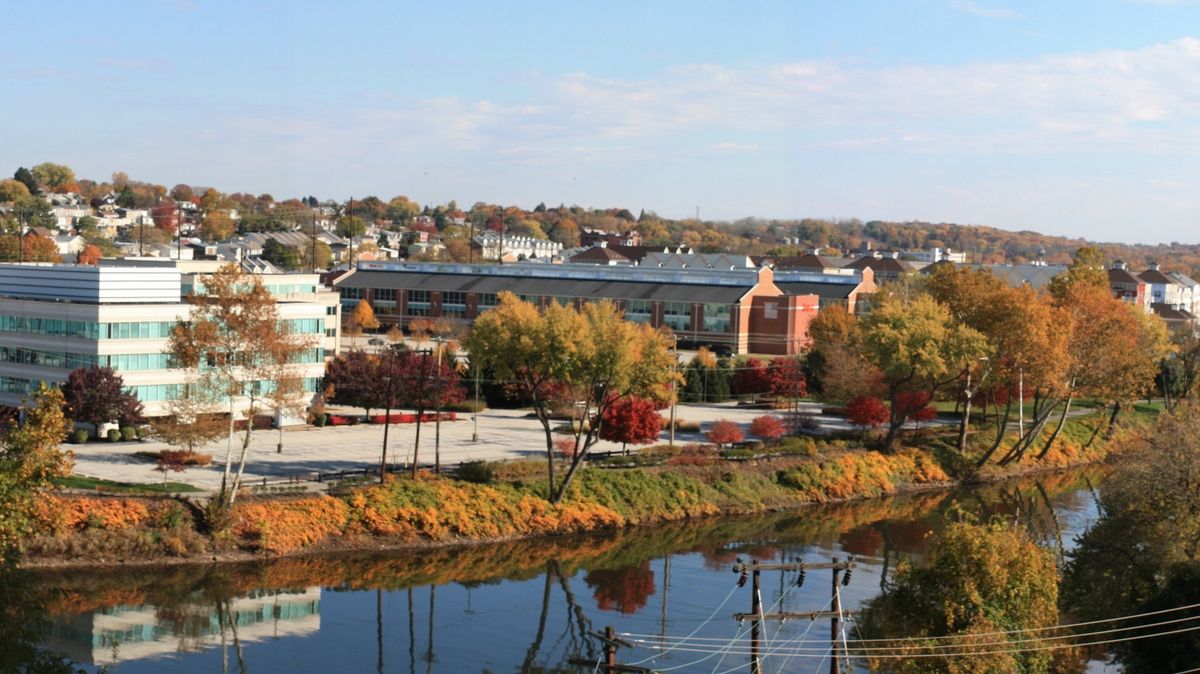  Conshohocken along the Schuylkill River 