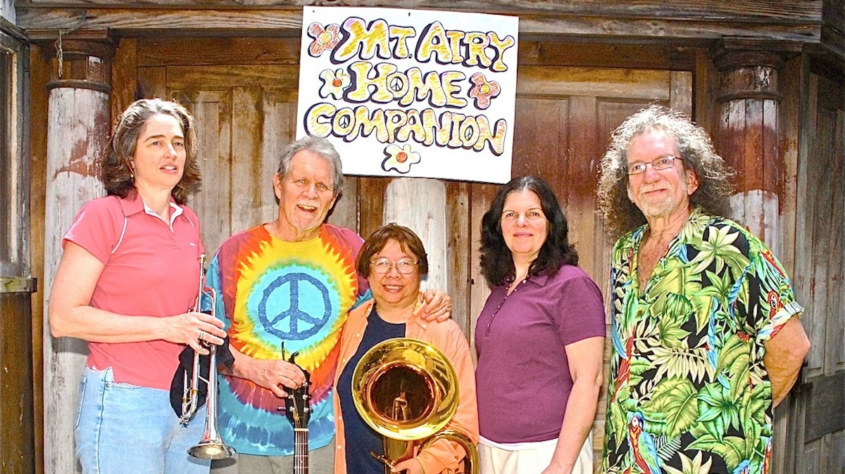  (L to R) Martha Michael, Jim Harris, Lynda Chen, Molly Mahoney and Ed Feldman. (Photo courtesy of Gary Reed) 