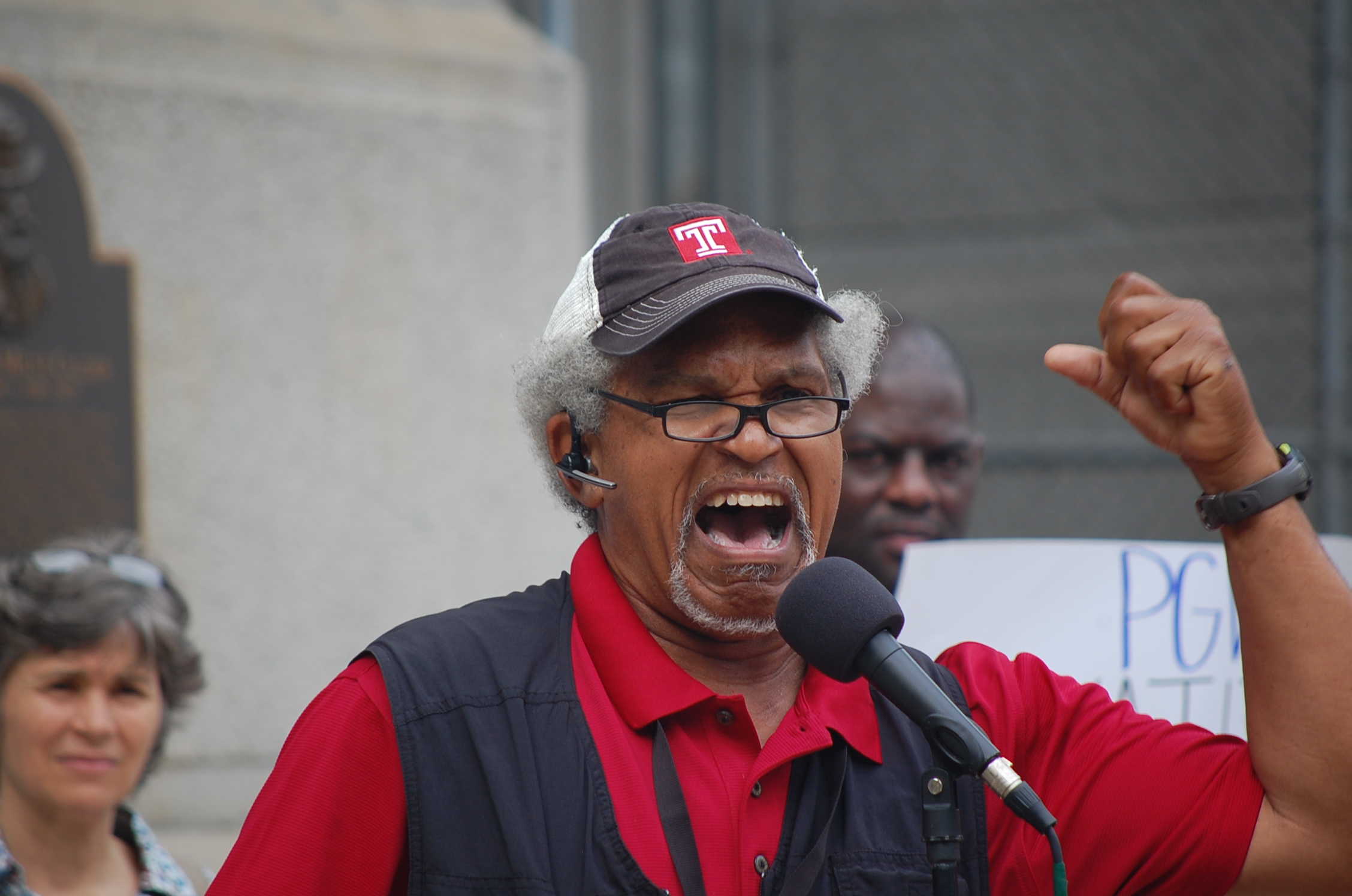  Former Philadelphia Mayor John Street at a rally to keep the Philadelphia Gas Works under city control (Tom MacDonald/WHYY) 