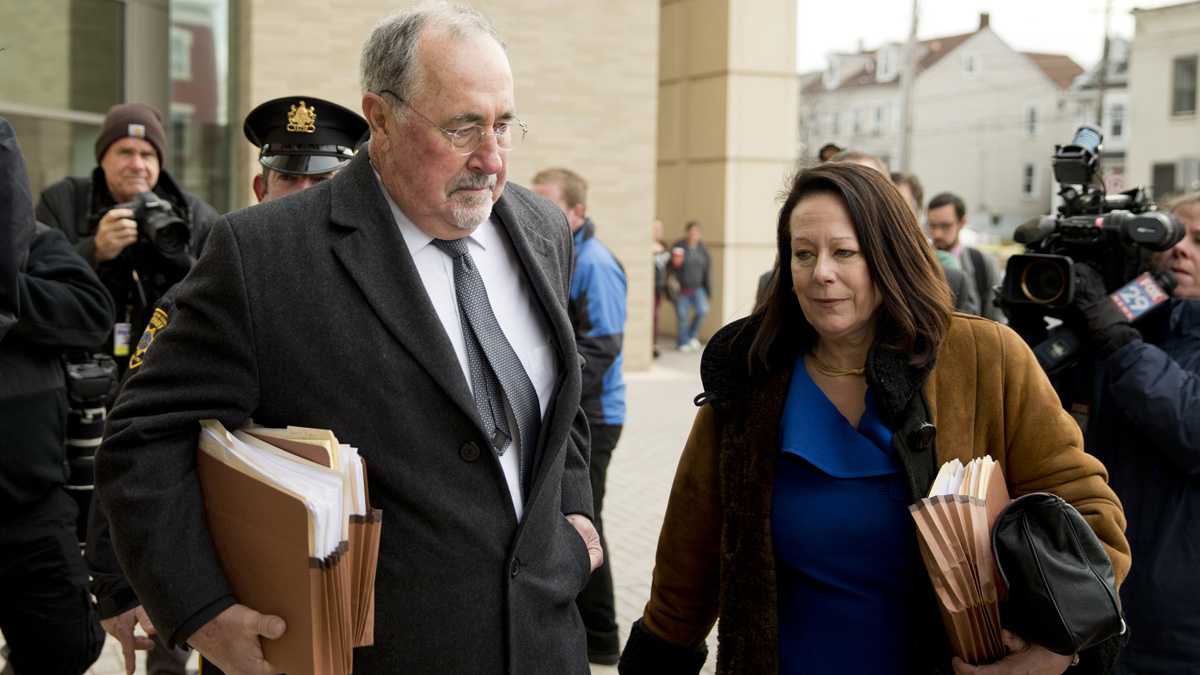  Pennsylvania Supreme Court Justice Michael Eakin at a December court hearing with his wife, Heidi Eakin (AP photo/Matt Rourke). 