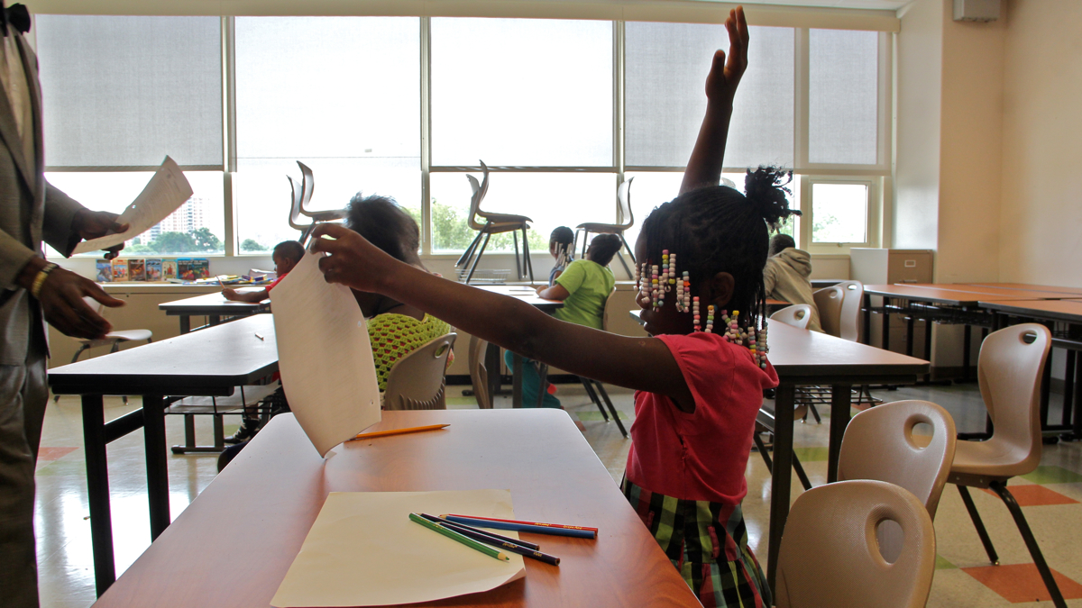  The Pennsylvania State Education Association says standardized test scores dropped in reading and math for third- through sixth-graders in school years 2010-11 through 2012-13.(Emma Lee/WHYY) 