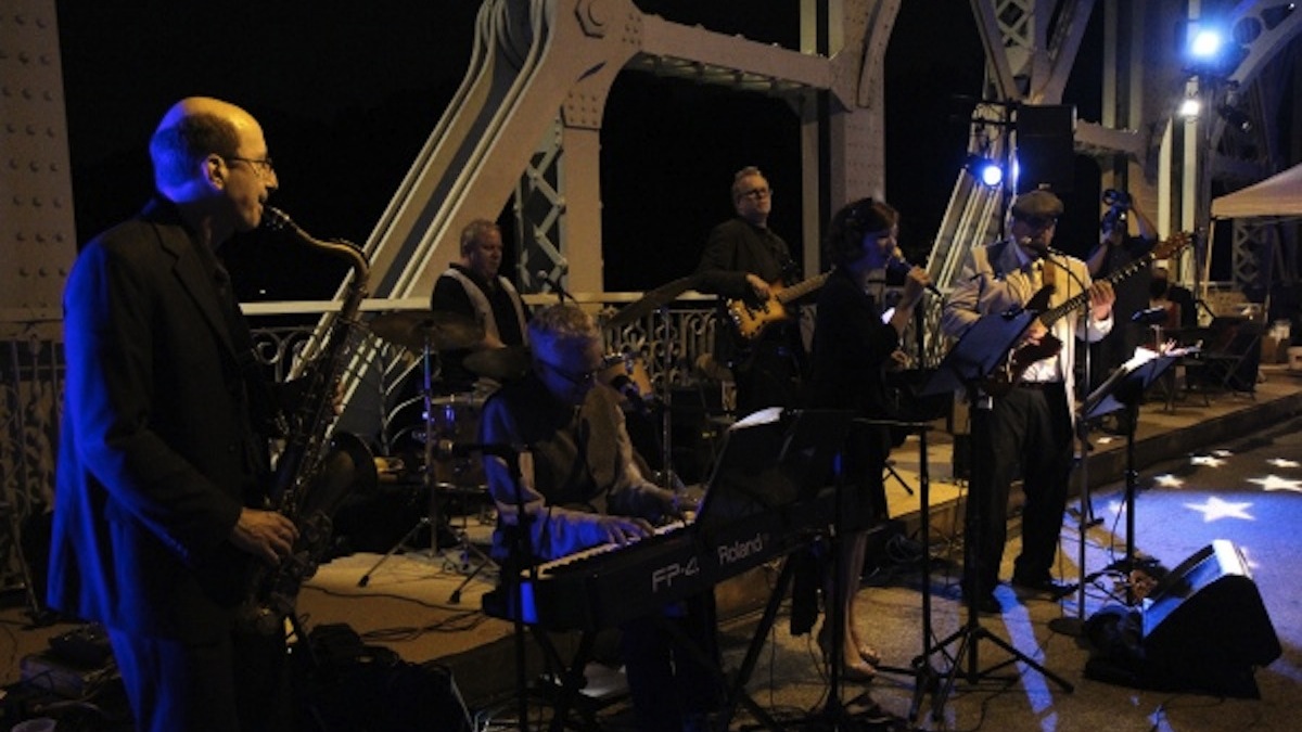 A scene from the 2013 Dance on the Falls Bridge. (Kimberly Paynter/WHYY) 