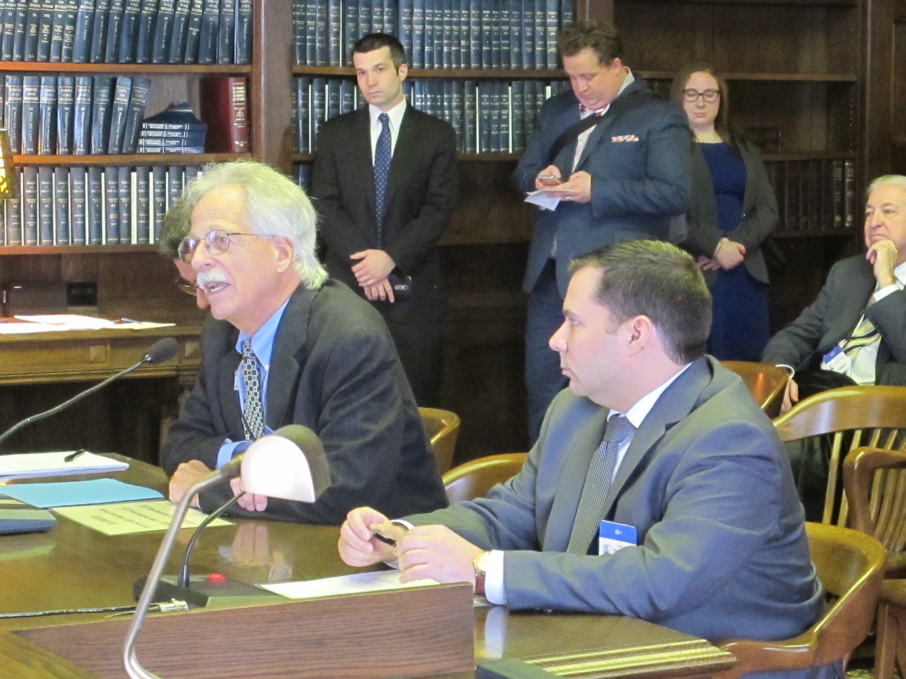 Steven Perskie and Chris Grimm testify at Assembly committee hearing on fantasy sports. (Phil Gregory WHYY)