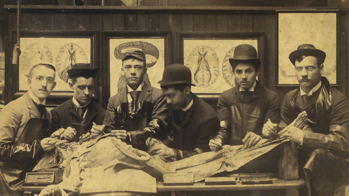 First year medidal students in Dissecting Room of Laboratory Building, ca. 1870. (Image courtesy of the University of Pennsylvania.)