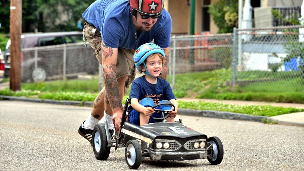  Check out this week's story on the annual soap box derby race in Northwest Philadelphia. (Bas Slabbers/for NewsWorks( 